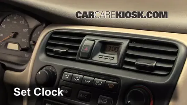 1999 Honda Accord LX 3.0L V6 Sedan (4 Door) Reloj Fijar hora de reloj